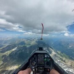 Flugwegposition um 13:39:16: Aufgenommen in der Nähe von Uri, Schweiz in 3600 Meter